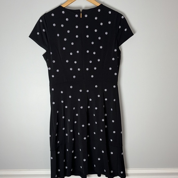 Michael Kors Women's Floral Mini Flounce Cap Sleeve Sheath Dress Black Medium - Picture 6 of 7